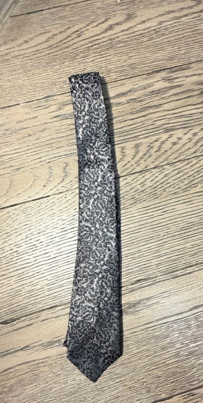Vintage Countess Helena Mens Black Gray Silver Metallic Geometric Necktie Tie